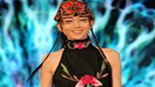 杨丽萍曝最崇拜蚂蚁 钱枫学苍蝇搓脚