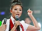 阿亮比拼蜘蛛人完美“粘墙”