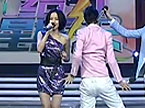 朱梓骁为黄龄伴舞 现场遭众人挠“痒”