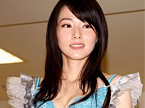 陈怡蓉深V代言内衣 为感情母女险断绝